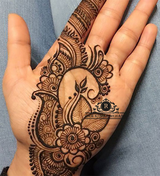 Mehndi Design With A Large Flower