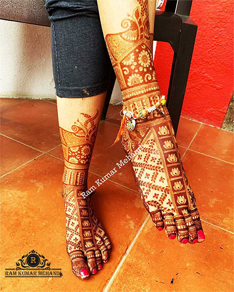 Traditional Leg Mehndi Design, best mehndi designs for legs